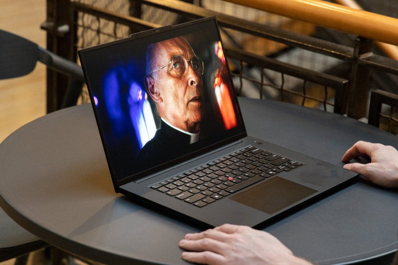 Laptop Prices Cross Critical Threshold, Leaving Buyers in a Bind
