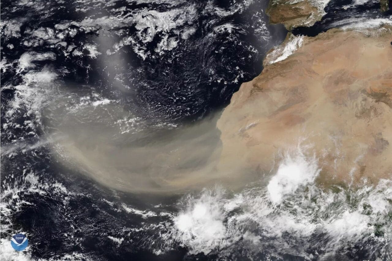 Saharan Dust Approaches US: Impact on Holiday Weekend Weather Explained