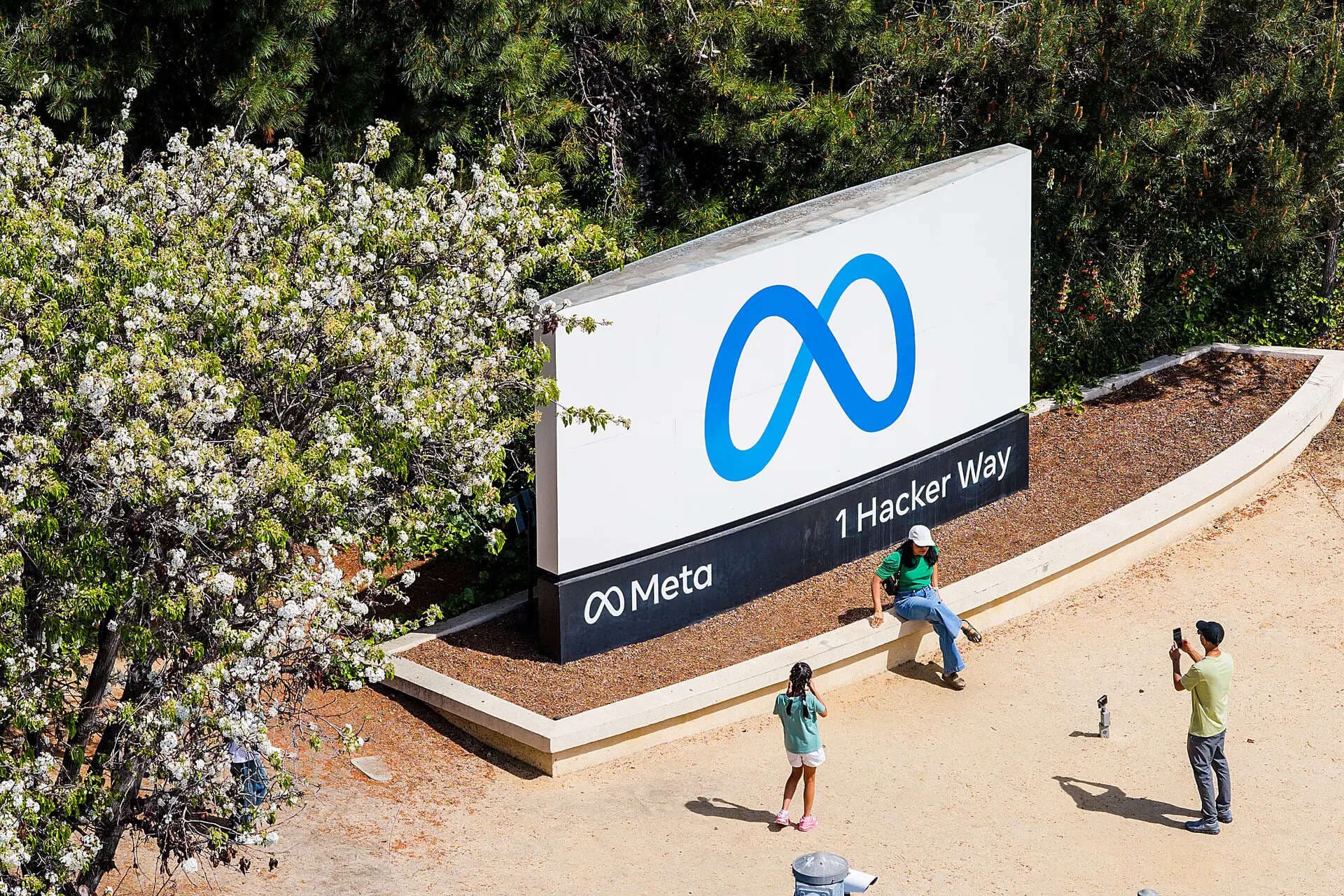 Meta Redefines Energy Strategy Amid Data Center Expansion