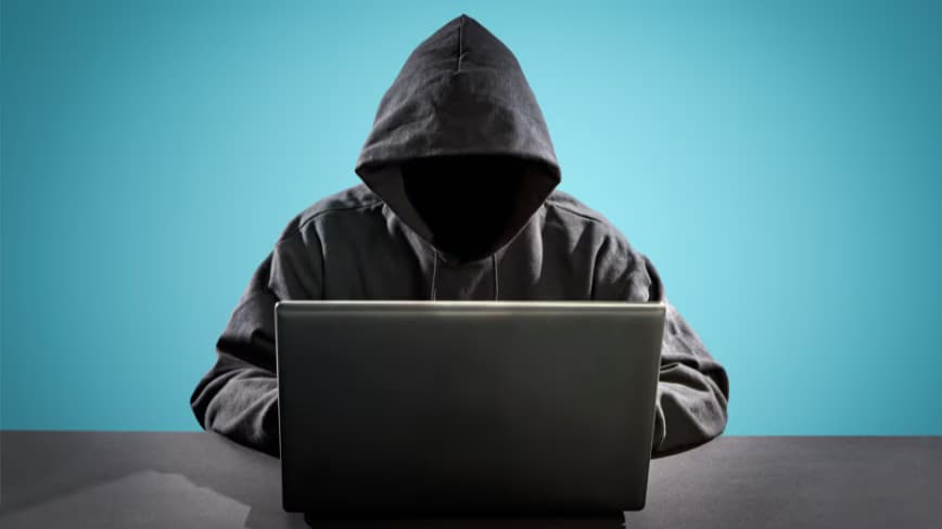 FBI says Russian intelligence hackers have a new trick for reading your Signal messages, and it works even after you change phones