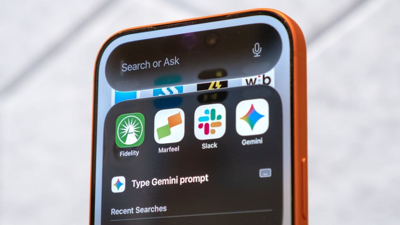 A week with Siri: Evaluating the strengths and weaknesses of the AI