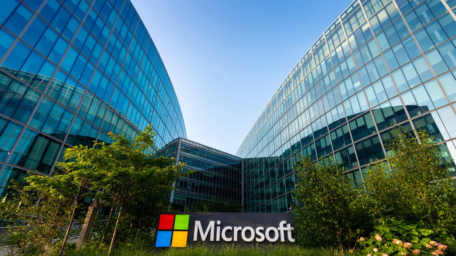 Microsoft, Europol lead international takedown against infostealer malware