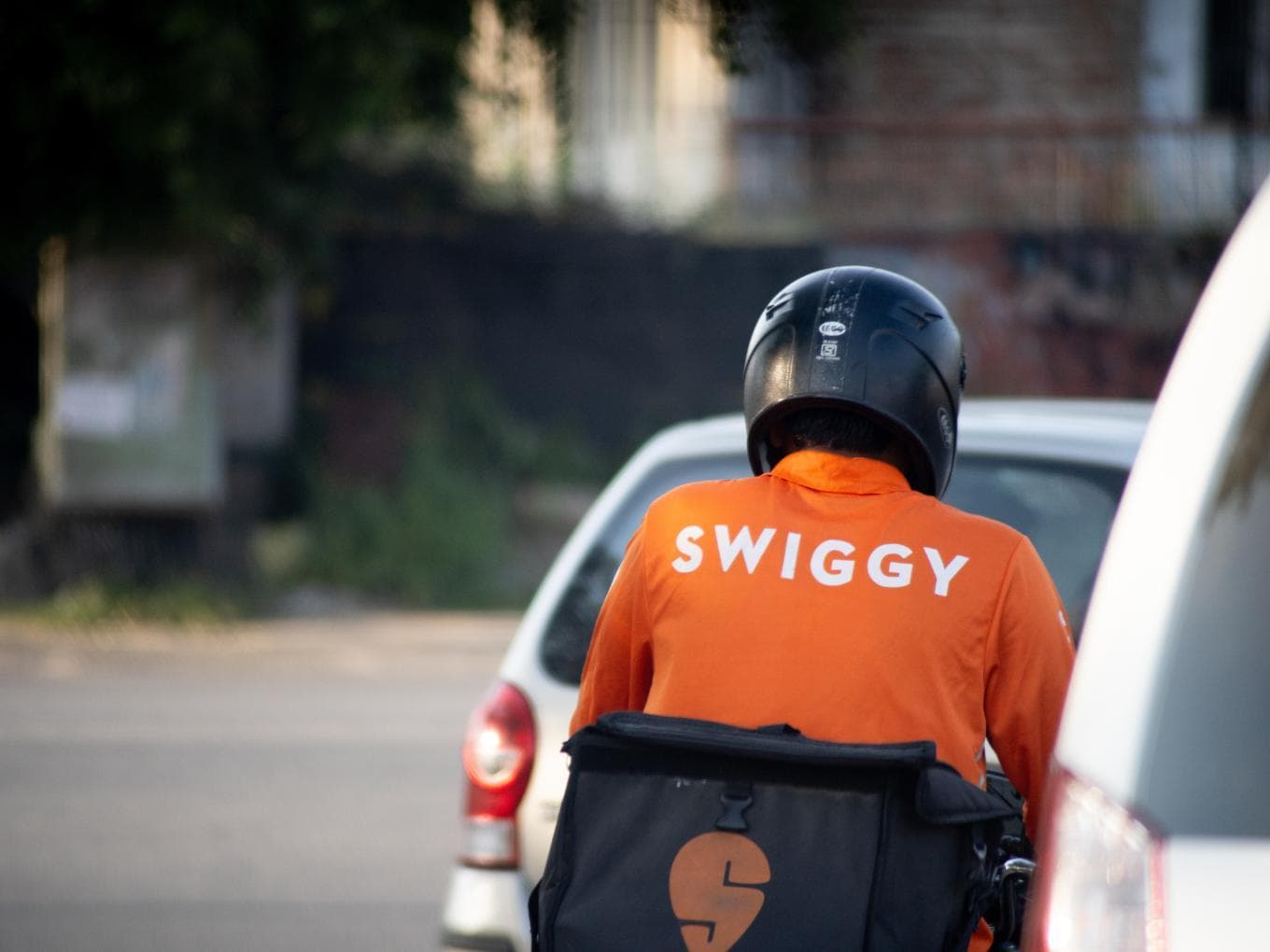 Swiggy Raises Platform Fee to ₹17.58 After Zomato’s Hike