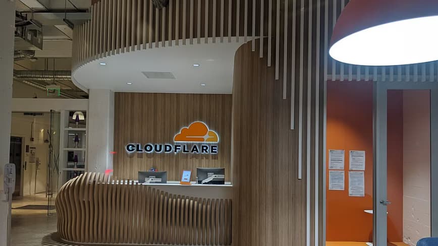 Cloudflare teams up with Chrome, Firefox, and Edge on a privacy-first anti-bot protocol