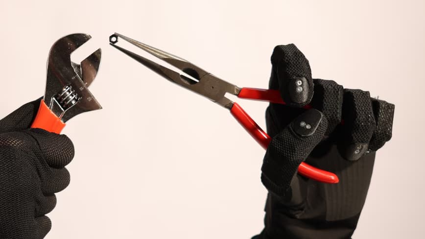 Former Tesla Engineer Secures $11M for Advanced Robotic Hands