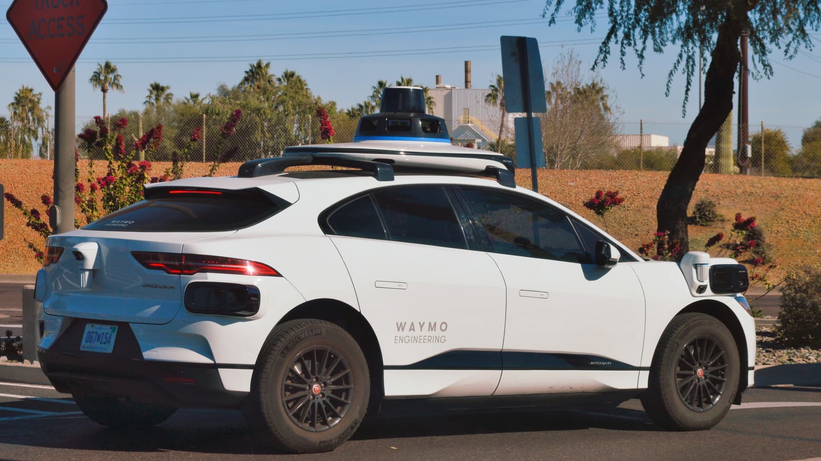 Uber Axes Waymo Rides in Phoenix Amidst Shift in Autonomous Alliance.